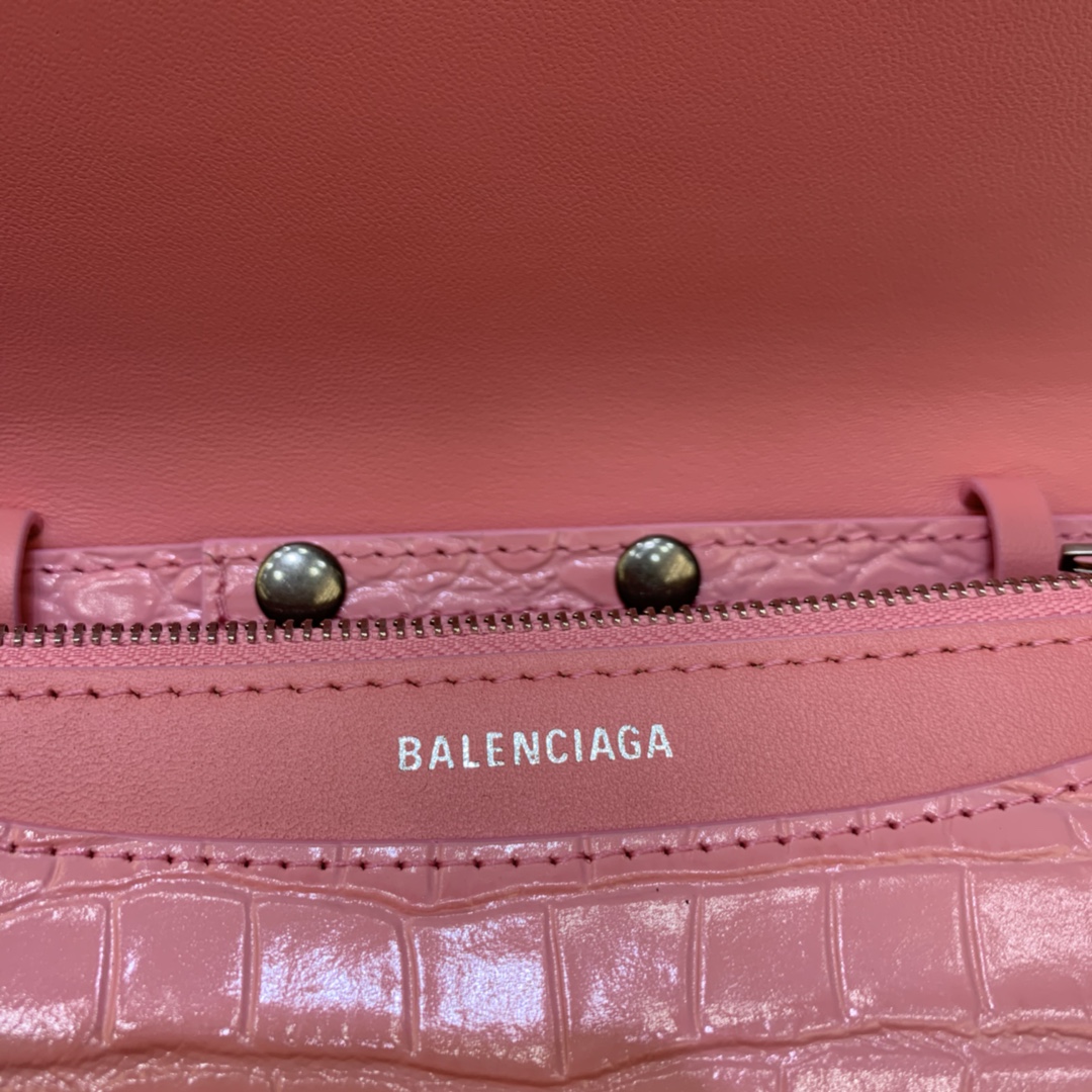 Balenciaga Small Woc Wallet With Chain Crocodile Embossed Shoulder Bag Pink